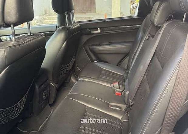 Kia Sorento 2014 — լուսանկար 12
