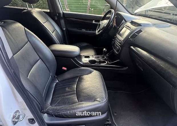 Kia Sorento 2014 — լուսանկար 11