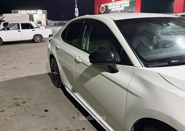 Toyota Camry 2018 — լուսանկար 5