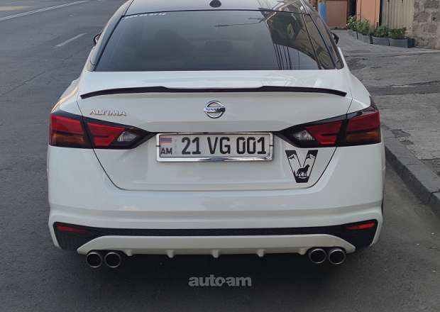 Nissan Altima 2019 — լուսանկար 1