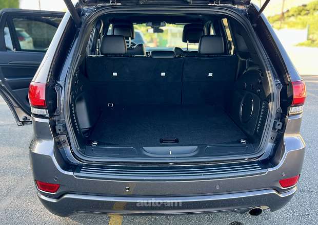 Jeep Grand Cherokee 2021 — photo 9