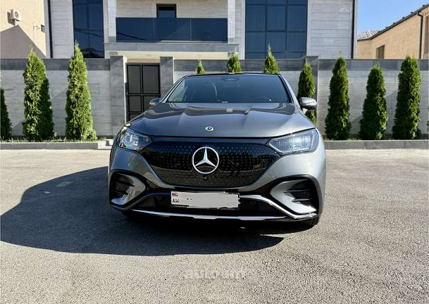 Mercedes-Benz EQE SUV 2023 — լուսանկար 1