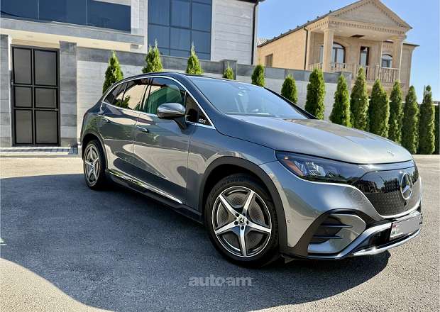 Mercedes-Benz EQE SUV 2023 — լուսանկար 3