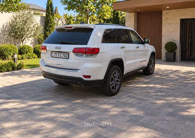 Jeep Grand Cherokee 2019 — լուսանկար 3