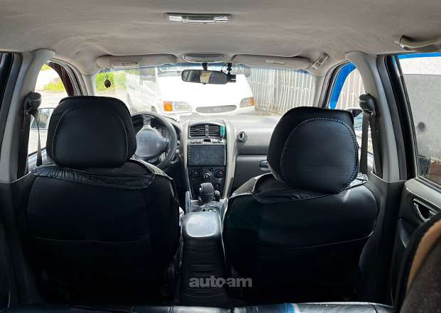 Hyundai Santa Fe 2003 — լուսանկար 8