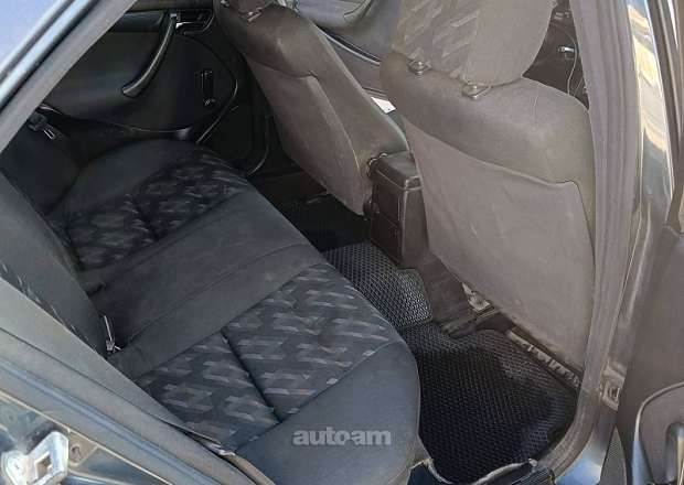 Mercedes-Benz C 200 1997 — photo 8