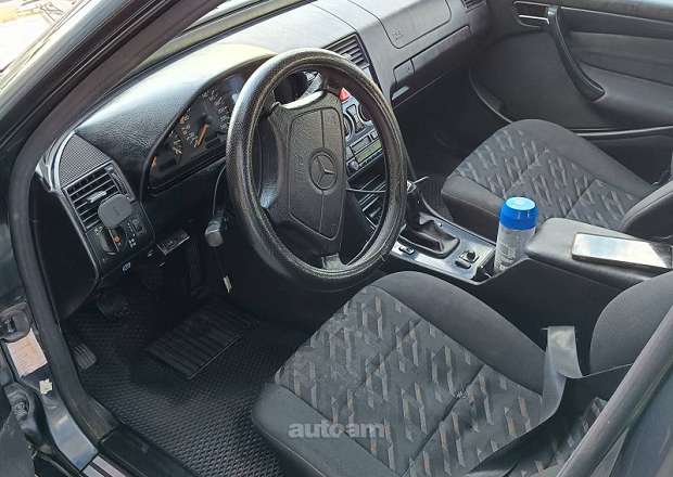 Mercedes-Benz C 200 1997 — photo 4