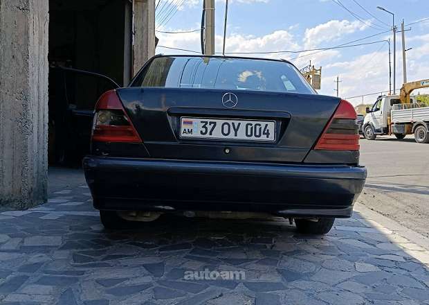 Mercedes-Benz C 200 1997 — photo 10
