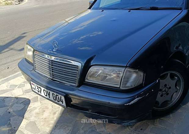 Mercedes-Benz C 200 1997 — photo 1