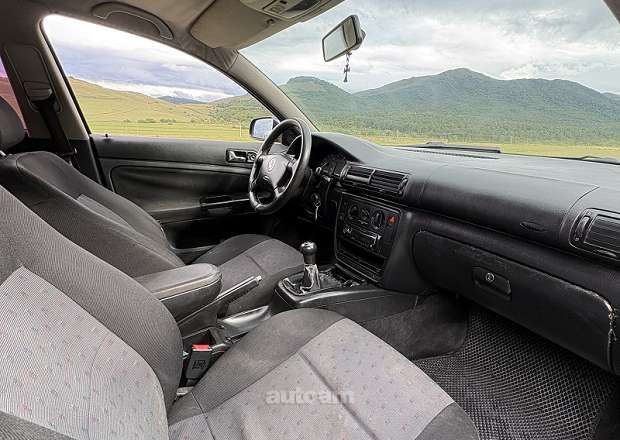 Volkswagen Passat 1997 — լուսանկար 6