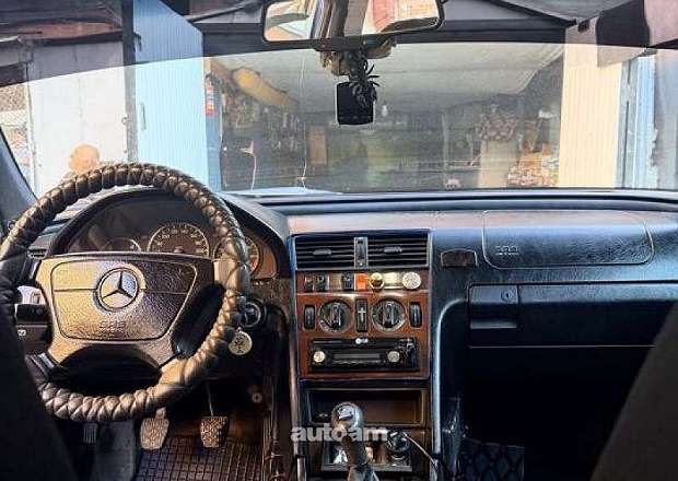 Mercedes-Benz C 180 1995 — photo 3