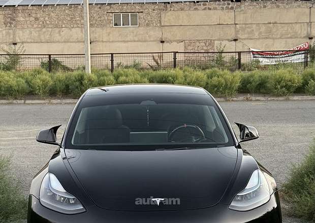 Tesla Model 3 2022 — լուսանկար 9