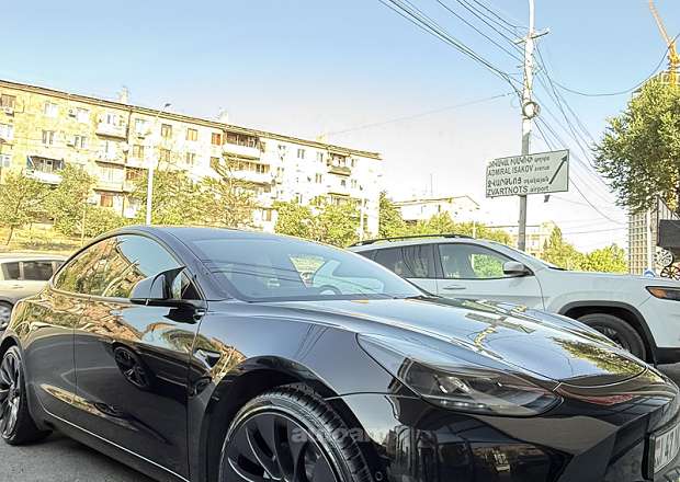 Tesla Model 3 2022 — լուսանկար 10