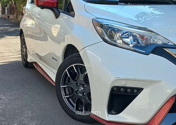 Nissan Note 2017 — լուսանկար 2