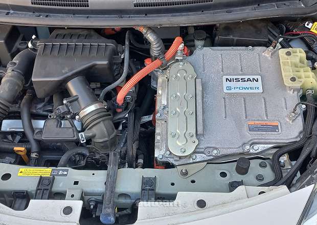 Nissan Note 2017 — լուսանկար 10