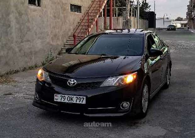 Toyota Camry 2013 — photo 7