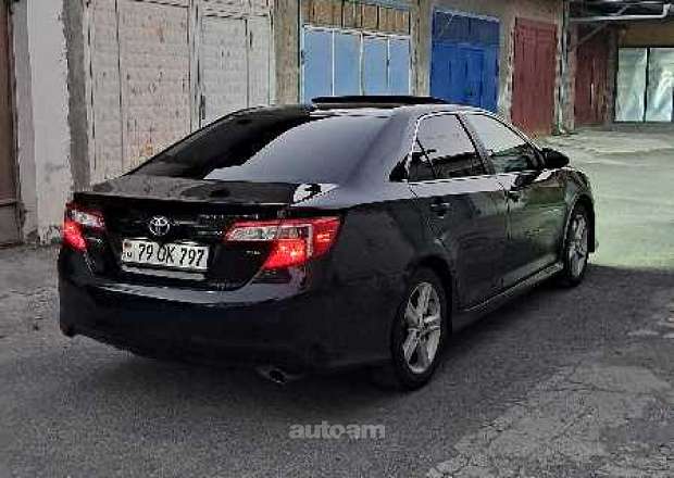 Toyota Camry 2013 — photo 6