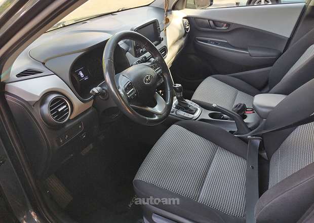 Hyundai Kona 2018 — լուսանկար 11