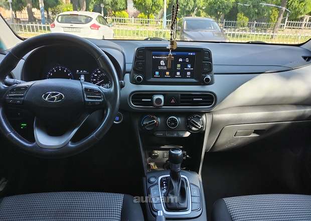 Hyundai Kona 2018 — լուսանկար 9
