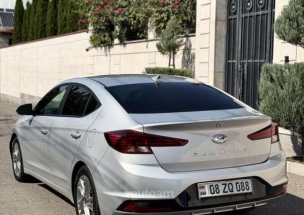 Hyundai Elantra 2018 — լուսանկար 5