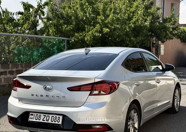 Hyundai Elantra 2018 — լուսանկար 4