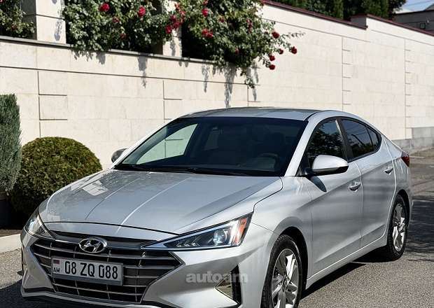 Hyundai Elantra 2018 — լուսանկար 1