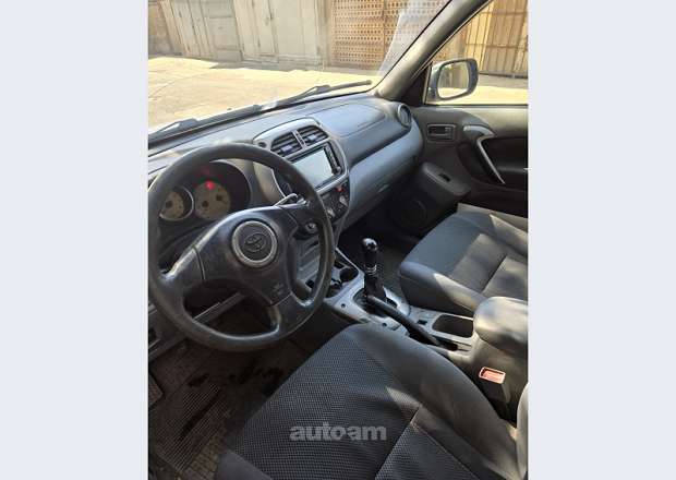 Toyota Rav 4 2001 — լուսանկար 2