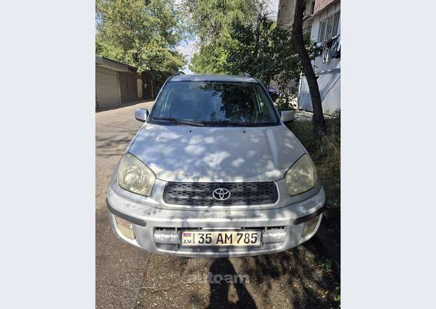 Toyota Rav 4 2001 — լուսանկար 1