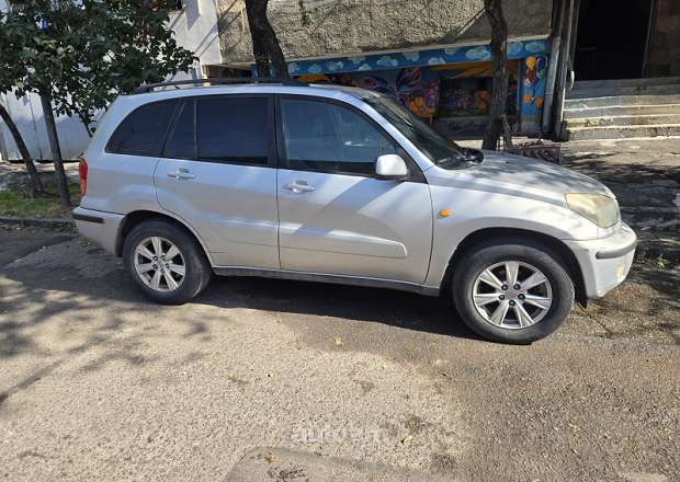 Toyota Rav 4 2001 — լուսանկար 4