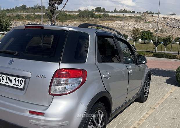 Suzuki SX 4