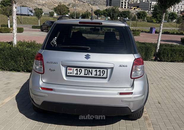 Suzuki SX 4