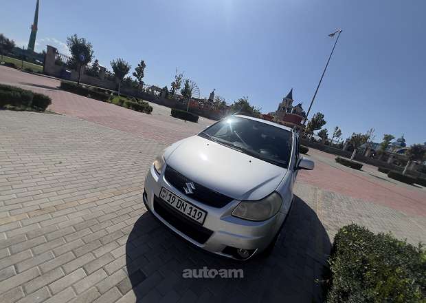 Suzuki SX 4