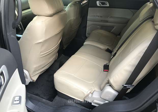Ford Explorer 2011 — լուսանկար 13
