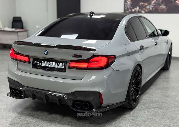 BMW M5
