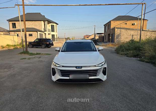 FAW Besturn B50 2025 — photo 3