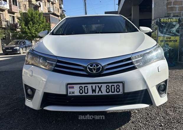 Toyota Corolla 2013 — լուսանկար 2