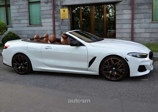 BMW 850