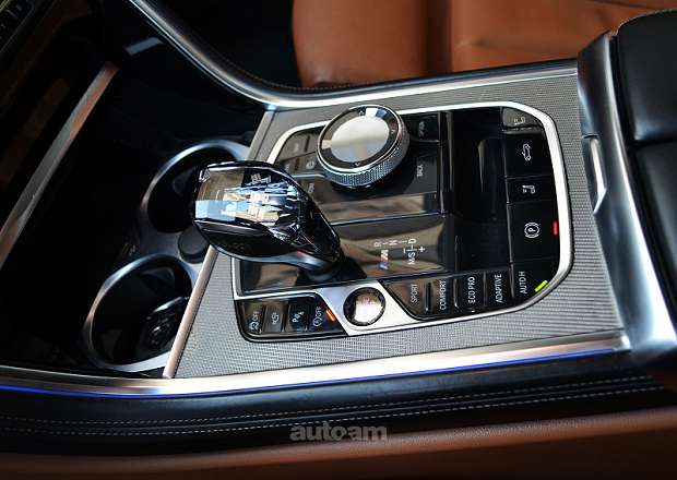 BMW 850