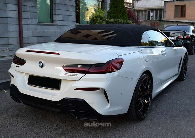 BMW 850