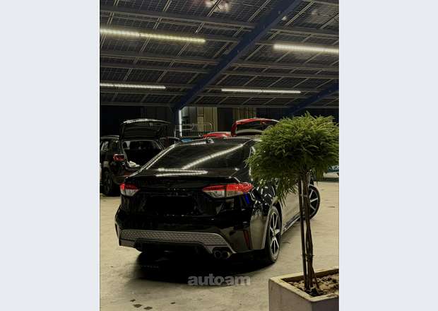Toyota Corolla 2020 — photo 3