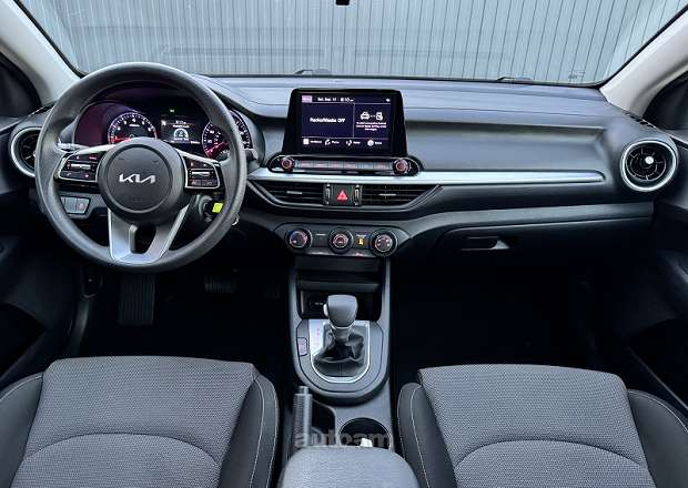 Kia Forte 2023 — լուսանկար 12