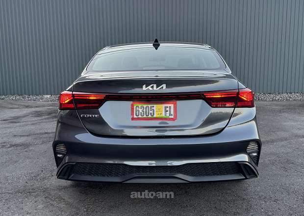 Kia Forte 2023 — լուսանկար 8