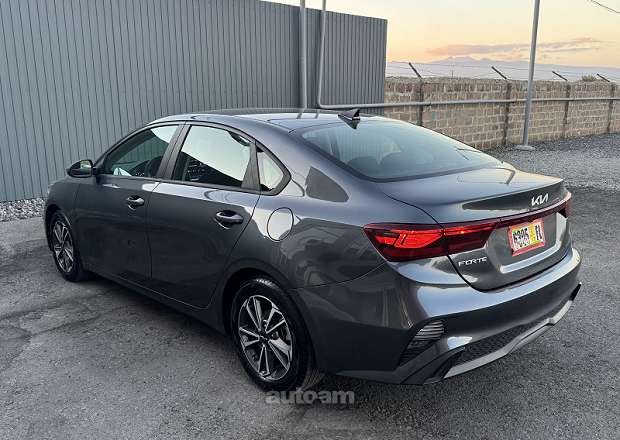 Kia Forte 2023 — լուսանկար 6