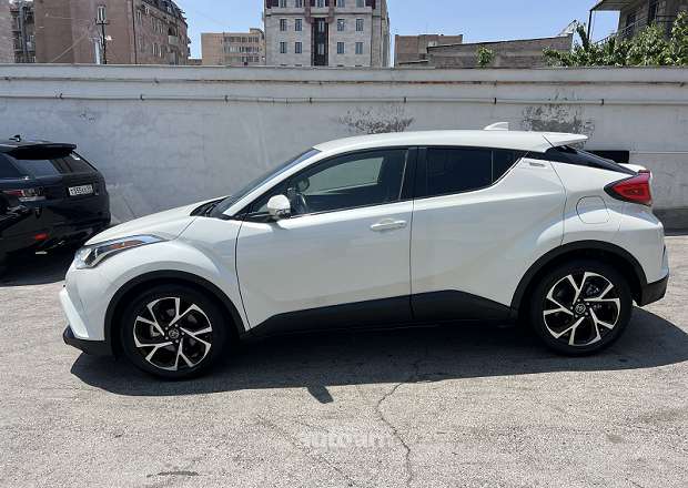 Toyota C-HR 2020 — լուսանկար 1