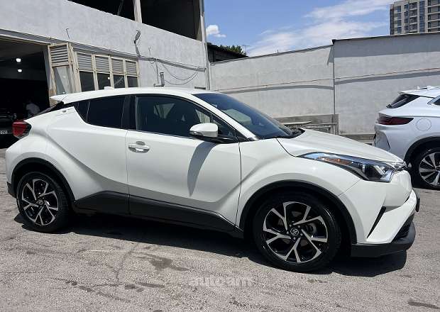 Toyota C-HR 2020 — լուսանկար 3