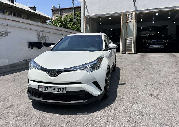 Toyota C-HR 2020 — լուսանկար 4