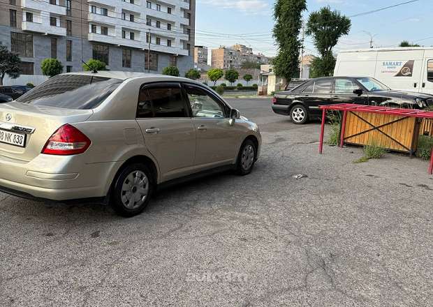 Nissan Versa 2007 — լուսանկար 3