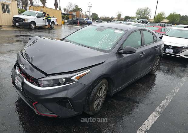 Kia Forte 2024 — լուսանկար 11