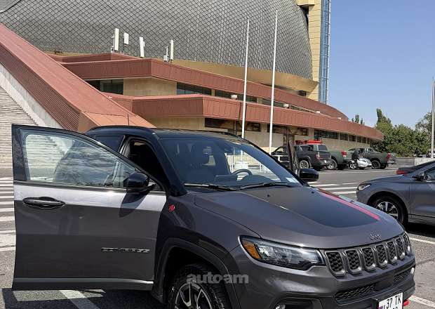 Jeep Compass 2024 — photo 2