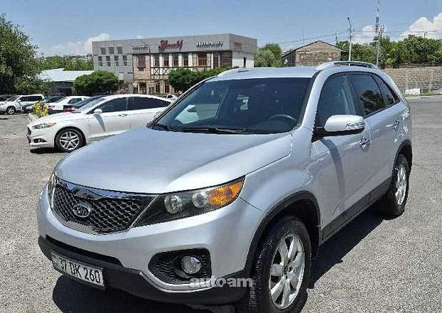 Kia Sorento 2010 — photo 3